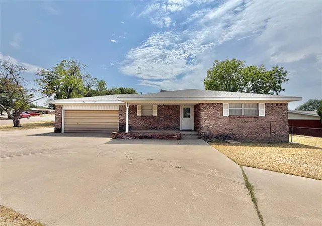 Single family home for sale at 231 Circle Dr, Guymon, OK 73942 | MLS# 1242938