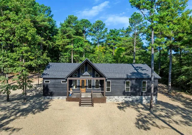 Photo 2 of Sale Pending at 1231 Catfish Bay Rd, Broken Bow, OK 74728 | MLS# 1242945 | Listing updated on 2026-09-21