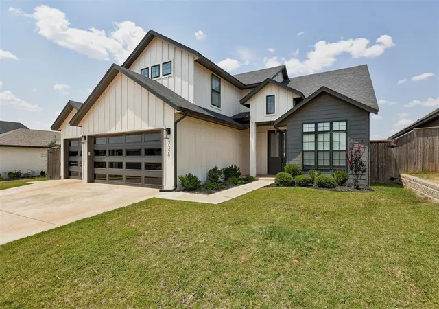 Photo 3 of Sale Pending at 7329 Nw 159th Terrace, Edmond, OK 73013 | MLS# 1242964 | Listing updated on 2026-08-11