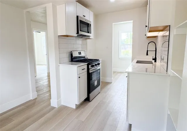 Photo 3 of Sale Pending at 619 W Locust St, Tecumseh, OK 74873 | MLS# 1242975 | Listing updated on 2026-09-03