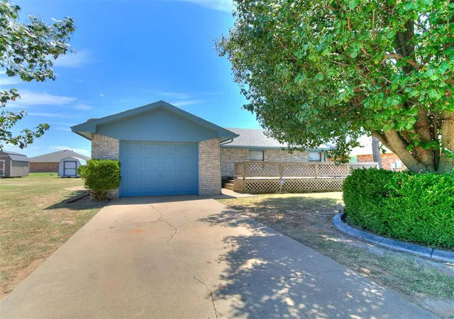 1st image of 3403 W Mississippi Ave, Chickasha, OK 73018 | MLS# 1242977