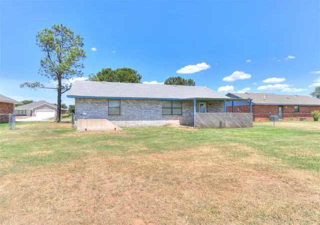 27th image of 3403 W Mississippi Ave, Chickasha, OK 73018 | MLS# 1242977