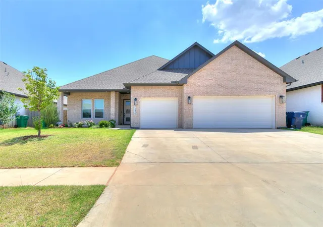 1st image of 6400 Nw 157th St, Edmond, OK 73013 | MLS# 1242985