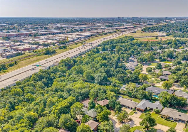 29th image of 4406 N Harvey Pkwy, Oklahoma City, OK 73118 | MLS# 1242989