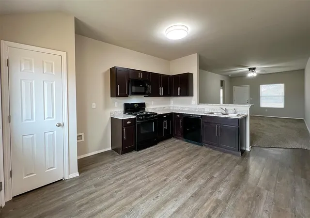 Photo 3 of Single family home for sale at 4301 Driftwood Dr, Harrah, OK 73045 | MLS# 1242990 | Listing updated on 2026-08-19