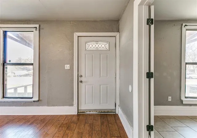3rd image of 1201 W Logan Ave, Guthrie, OK 73044 | MLS# 1242993
