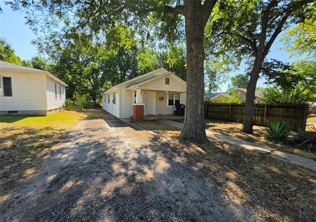 Photo 3 of Single family home for sale at 309 N Roosevelt Ave, Shawnee, OK 74801 | MLS# 1242999 | Listing updated on 2026-08-12