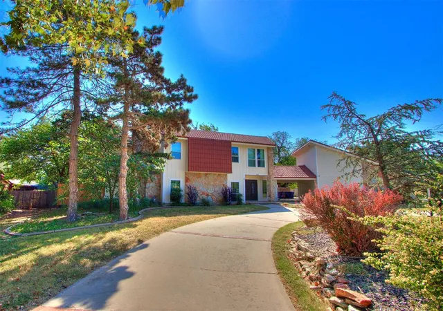 Photo 2 of Single family home for sale at 11124 Blue Stem Dr, Oklahoma City, OK 73162 | MLS# 1243016 | Listing updated on 2026-10-20