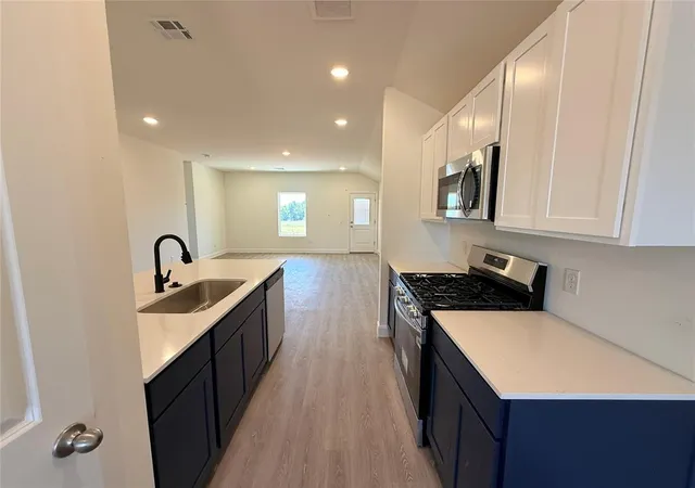 Photo 3 of Sale Pending at 21228 Se 32nd Street, Harrah, OK 73045 | MLS# 1243030 | Listing updated on 2026-09-28