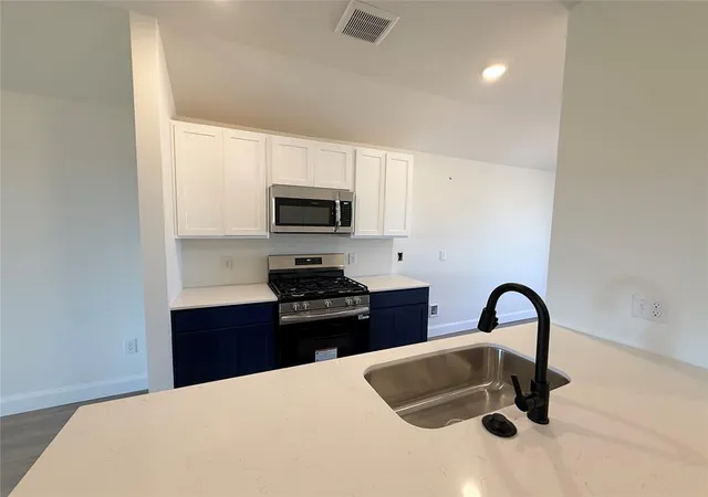 Photo 3 of Sale Pending at 21228 SE 32nd Street, Harrah, OK 73045 | MLS# 1243030 | Listing updated on 2026-09-28