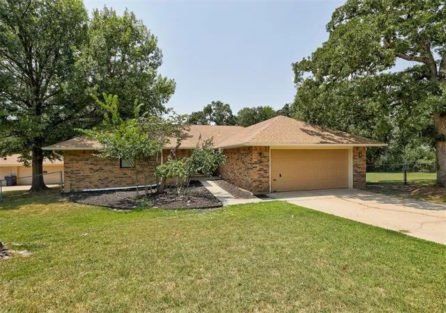 Photo 2 of Single family home for sale at 1241 Timber Ridge Dr, Choctaw, OK 73020 | MLS# 1243041 | Listing updated on 2026-09-19