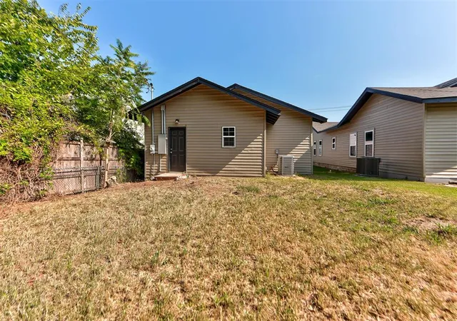 41st image of 1015 E Main St, Shawnee, OK 74801 | MLS# 1243043