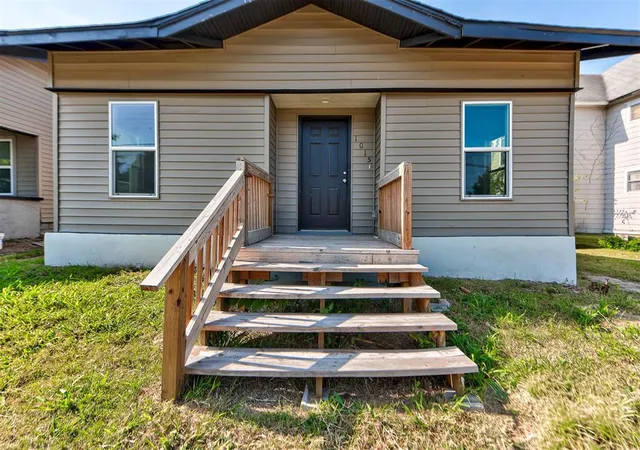 Photo 4 of Single family home for sale at 1015 E Main St, Shawnee, OK 74801 | MLS# 1243043 | Listing updated on 2026-08-27