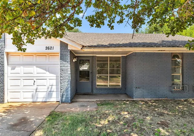 Photo 3 of Sale Pending at 2621 SE 50th Street, Oklahoma City, OK 73129 | MLS# 1243054 | Listing updated on 2026-09-03
