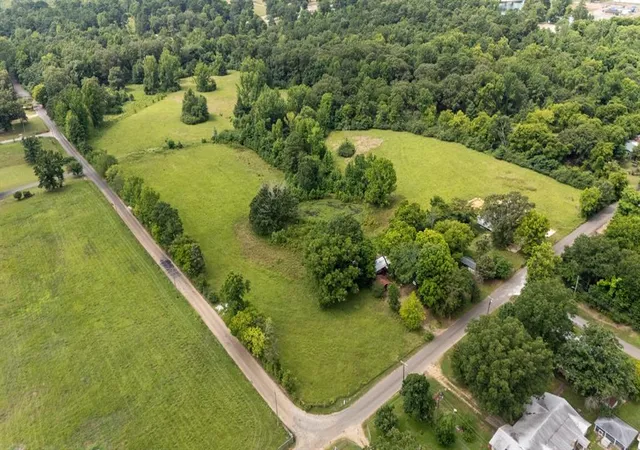 2nd image of 1 Kuykendall Rd, Broken Bow, OK 74728 | MLS# 1243065