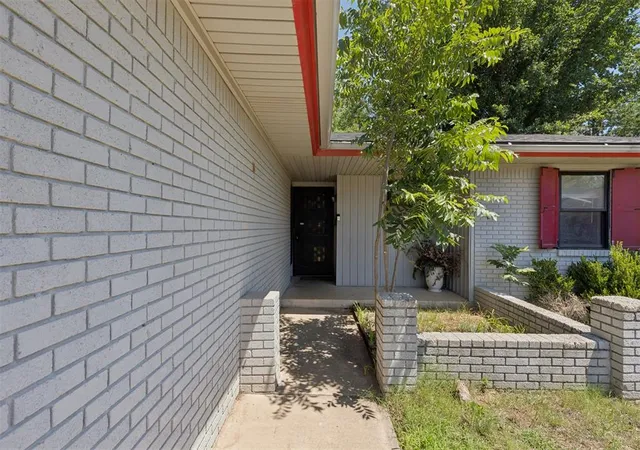 Photo 4 of Single family home for sale at 4221 NW 33rd Street, Oklahoma City, OK 73112 | MLS# 1243081 | Listing updated on 2026-10-09