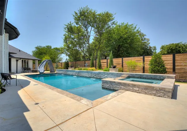 Photo 4 of Single family home for sale at 605 Sycamore Ct, Blanchard, OK 73010 | MLS# 1243097 | Listing updated on 2026-09-28