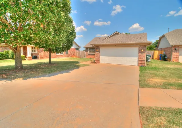 Photo 2 of Single family home for sale at 3105 Cristo Ct, Norman, OK 73071 | MLS# 1243114 | Listing updated on 2026-08-07