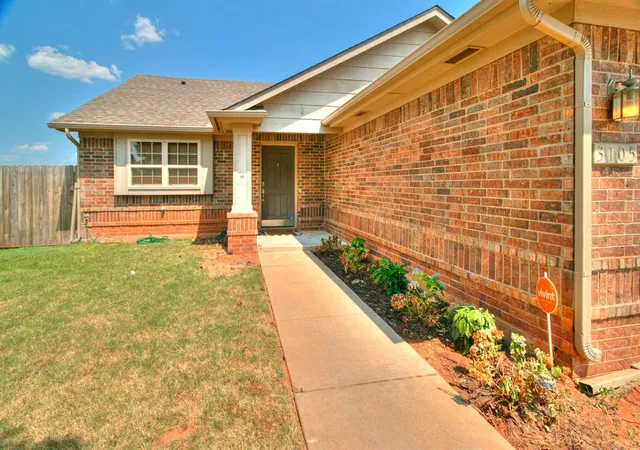 Photo 4 of Single family home for sale at 3105 Cristo Ct, Norman, OK 73071 | MLS# 1243114 | Listing updated on 2026-08-07