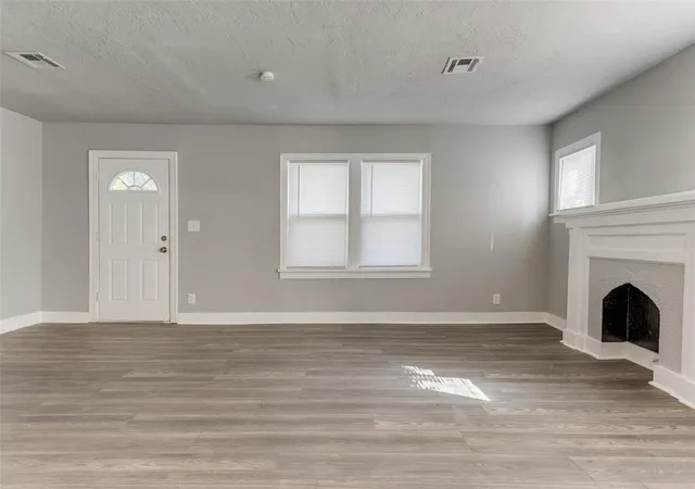 Photo 3 of Sale Pending at 108 Keith St, Norman, OK 73069 | MLS# 1243120 | Listing updated on 2026-09-25