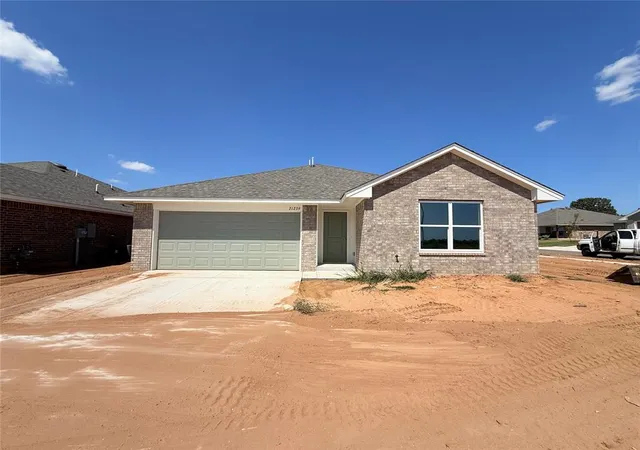 Photo 1 of Single family home for sale at 21239 Se 32nd Street, Harrah, OK 73045 | MLS# 1243122 | Listing updated on 2026-10-09