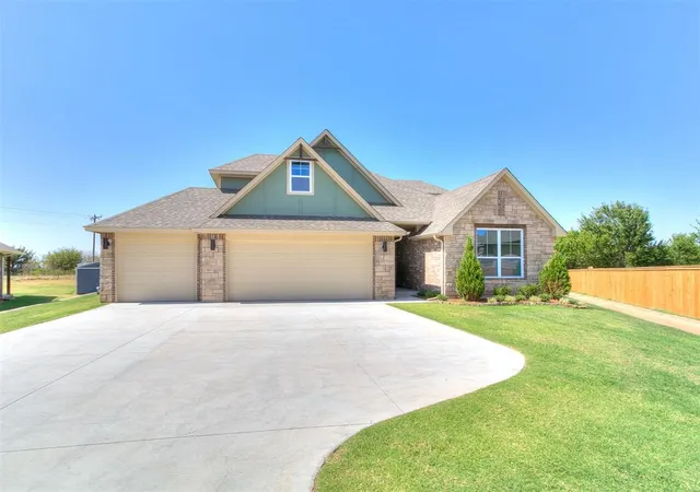 Photo 2 of Single family home for sale at 10173 Nw 100th Street, Yukon, OK 73099 | MLS# 1243126 | Listing updated on 2026-09-26