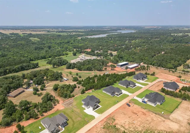 50th image of 9385 Eliana Dr, Guthrie, OK 73044 | MLS# 1243165