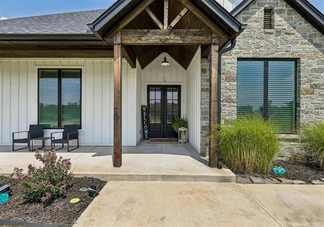 2nd image of 906 Drake Dr, Choctaw, OK 73020 | MLS# 1243168