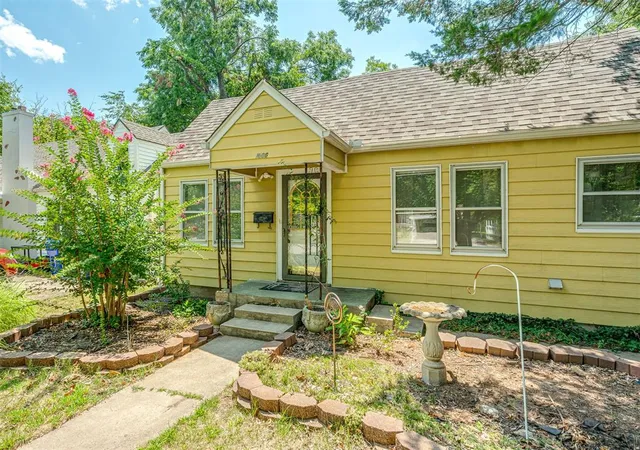 1st image of 1006 W Eufaula St, Norman, OK 73069 | MLS# 1243177