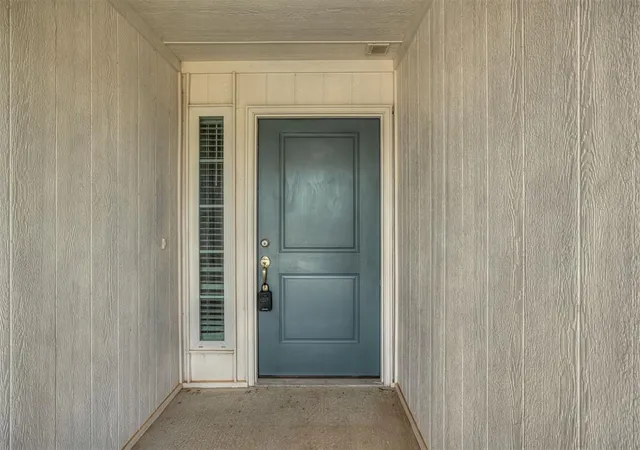 Photo 2 of Single family home for sale at 612 Blue Fish Ct, Norman, OK 73069 | MLS# 1243197 | Listing updated on 2026-08-21