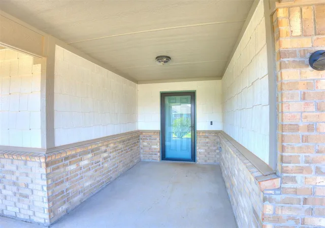 Photo 3 of Single family home for sale at 11112 Sw 36th Street, Yukon, OK 73099 | MLS# 1243199 | Listing updated on 2026-08-11