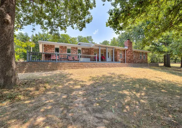 2nd image of 19200 Meador Ln, Harrah, OK 73045 | MLS# 1243214