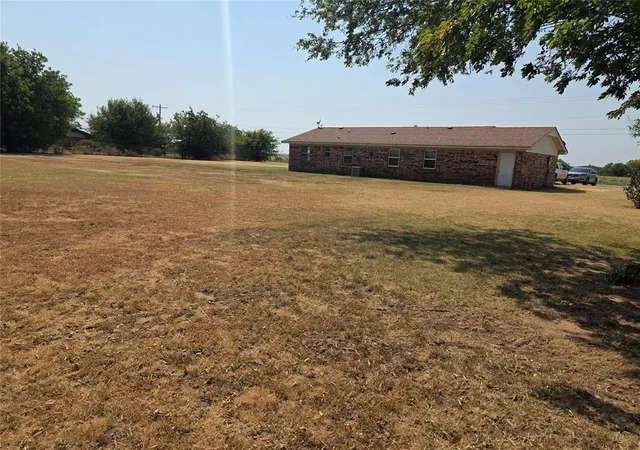 2nd image of 1402 County Road 1270, Amber, OK 73004 | MLS# 1243218