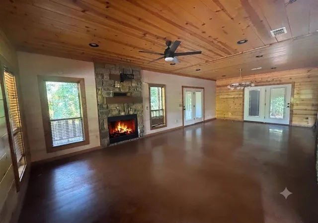 Photo 3 of Single family home for sale at 256 Green Briar Trl, Broken Bow, OK 74728 | MLS# 1243220 | Listing updated on 2026-10-05