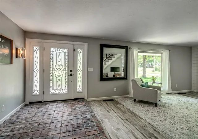Photo 3 of Single family home for sale at 1644 Red Fox Rd, Edmond, OK 73034 | MLS# 1243233 | Listing updated on 2026-10-14
