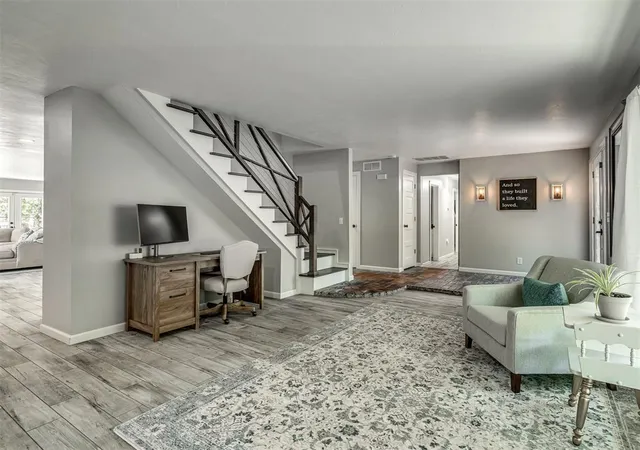 Photo 4 of Single family home for sale at 1644 Red Fox Rd, Edmond, OK 73034 | MLS# 1243233 | Listing updated on 2026-10-14