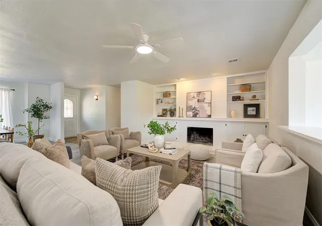 Photo 1 of Single family home for sale at 11704 N Victoria Dr, Oklahoma City, OK 73120 | MLS# 1243234 | Listing updated on 2026-10-19