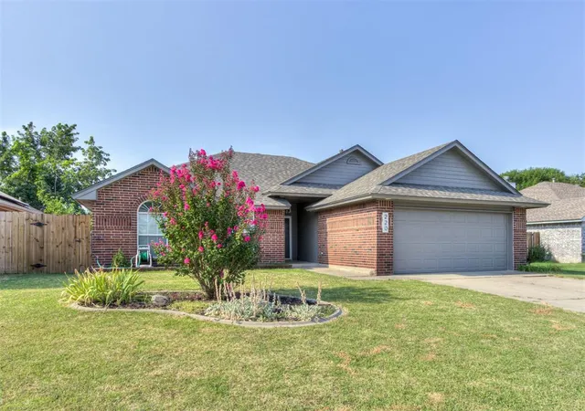 Photo 3 of Single family home for sale at 220 Sw 142nd Street, Oklahoma City, OK 73170 | MLS# 1243236 | Listing updated on 2026-10-20