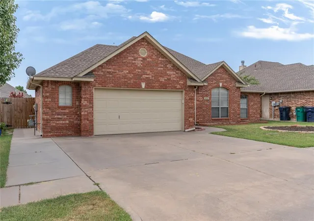 Photo 2 of Sale Pending at 604 Sw 160th Street, Oklahoma City, OK 73170 | MLS# 1243256 | Listing updated on 2026-08-12