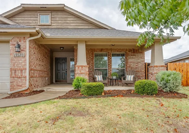 Photo 2 of Single family home for sale at 19120 Espada Dr, Edmond, OK 73012 | MLS# 1243257 | Listing updated on 2026-09-12