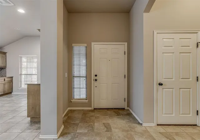 Photo 3 of Single family home for sale at 19120 Espada Dr, Edmond, OK 73012 | MLS# 1243257 | Listing updated on 2026-09-12