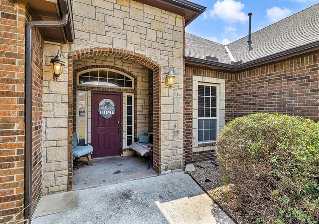 Photo 4 of Single family home for sale at 4712 SW 126th Place, Oklahoma City, OK 73173 | MLS# 1243259 | Listing updated on 2026-09-01