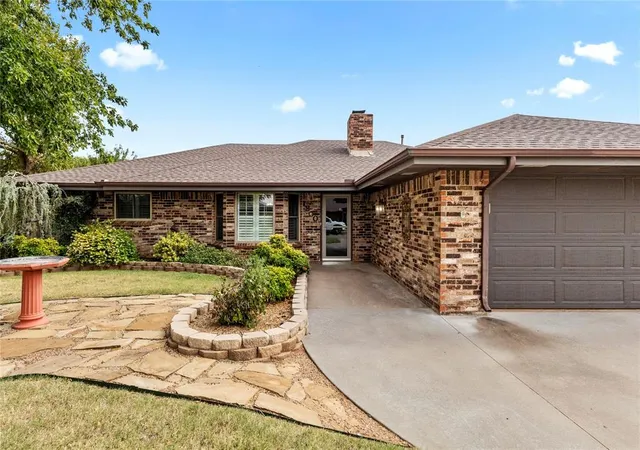 2nd image of 1800 Sandstone Ave, Weatherford, OK 73096 | MLS# 1243275