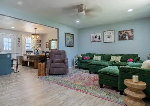 image of 312 N Carey St, Wynnewood, OK 73098 | MLS# 1243276