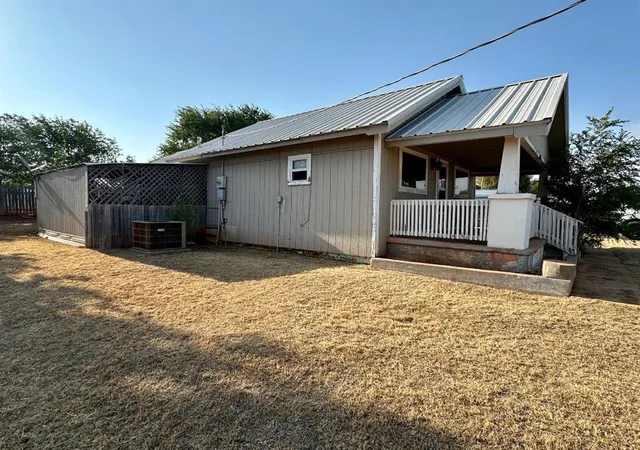 3rd image of 201 S 9th Street, Cheyenne, OK 73628 | MLS# 1243290