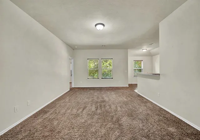 Photo 4 of Single family home for sale at 831 Twin Lakes Dr, Noble, OK 73068 | MLS# 1243294 | Listing updated on 2026-10-06