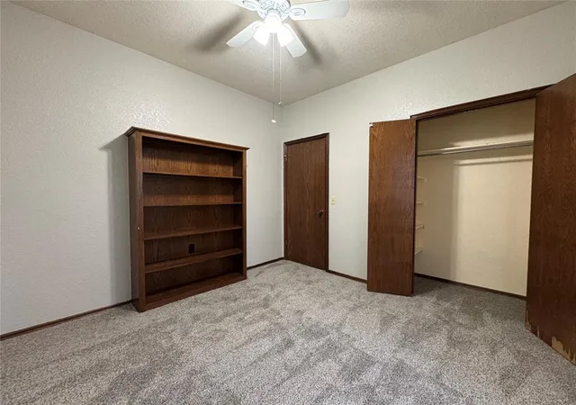 14th image of 420 E Twelve Oaks Ter, Mustang, OK 73064 | MLS# 1243310