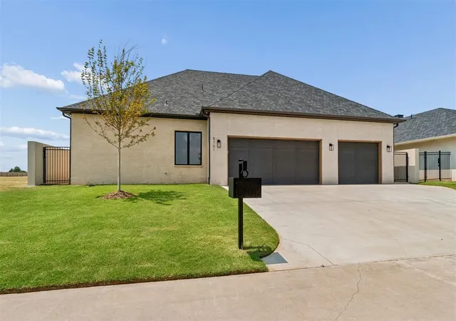 Photo 44 of Single family home for sale at 5701 Promenade Sq, Oklahoma City, OK 73142 | MLS# 1243331 | Listing updated on 2026-08-08