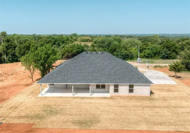 49th image of 1978 S Blackberry Bnd, Guthrie, OK 73044 | MLS# 1243335