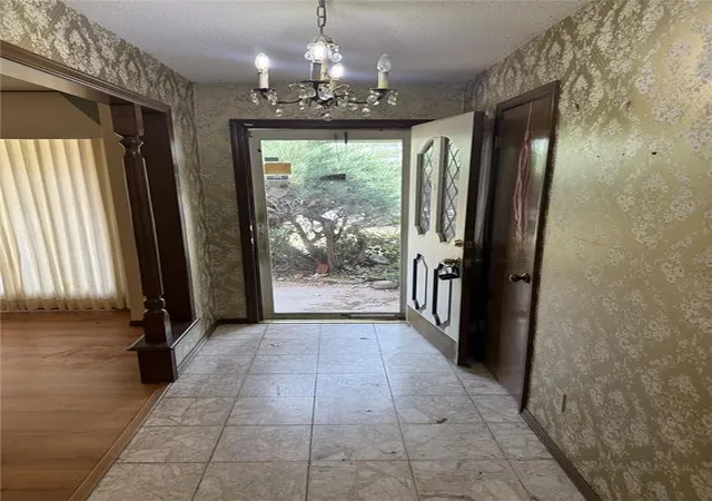 Photo 2 of Single family home for sale at 9216 Nw Lansbrook Ln, Oklahoma City, OK 73132 | MLS# 1243336 | Listing updated on 2026-09-13